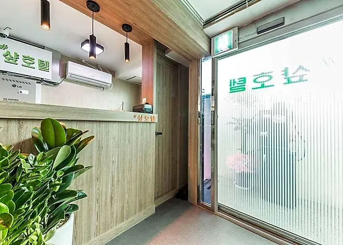 Yongsan Sharp 2* Seoul